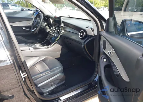 2019 Mercedes-Benz Glc 300 from USA, damaged, VIN WDC0G4JB4K1005597